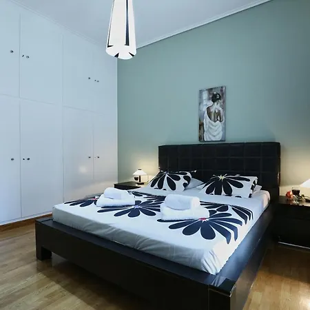 Apartment Unique Spacious In An Building Athens