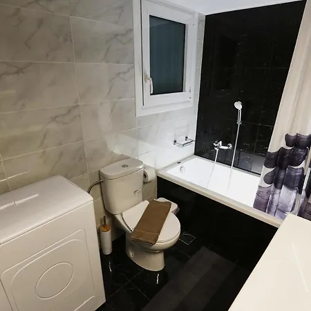 Apartment Unique Spacious In An Building